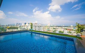 Khách sạn Quốc Cường Center